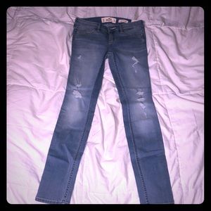 Hollister OS (W-24, L-28) Low Rise Super Skinny